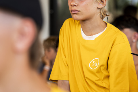W1000322_