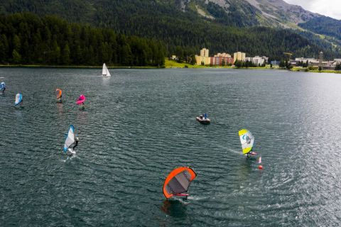 Vanora Engadinwind by Dakine 2020. 

Wing Foil Exhibition.

Wing Foil exhibition event by the newly founded GWA Global Wingsports Association. The contest is runned in the disciplines racing and freestyle, on Sunday August 16 on Lake St. Moritz and on Monday, August 17 on Lake Sivaplana.
14 September, 2017

© Sailing Energy / Engadinwind 2020